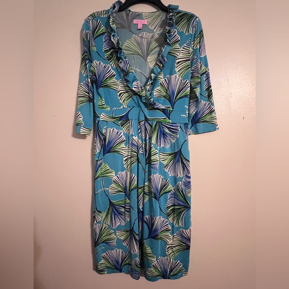 Lilly Pulitzer Blayney Ruffle V-Neck dress in a blue and green ginkgo biloba